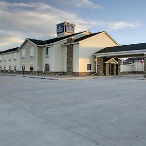 Cobblestone Hotel & Suites - Broken Bow